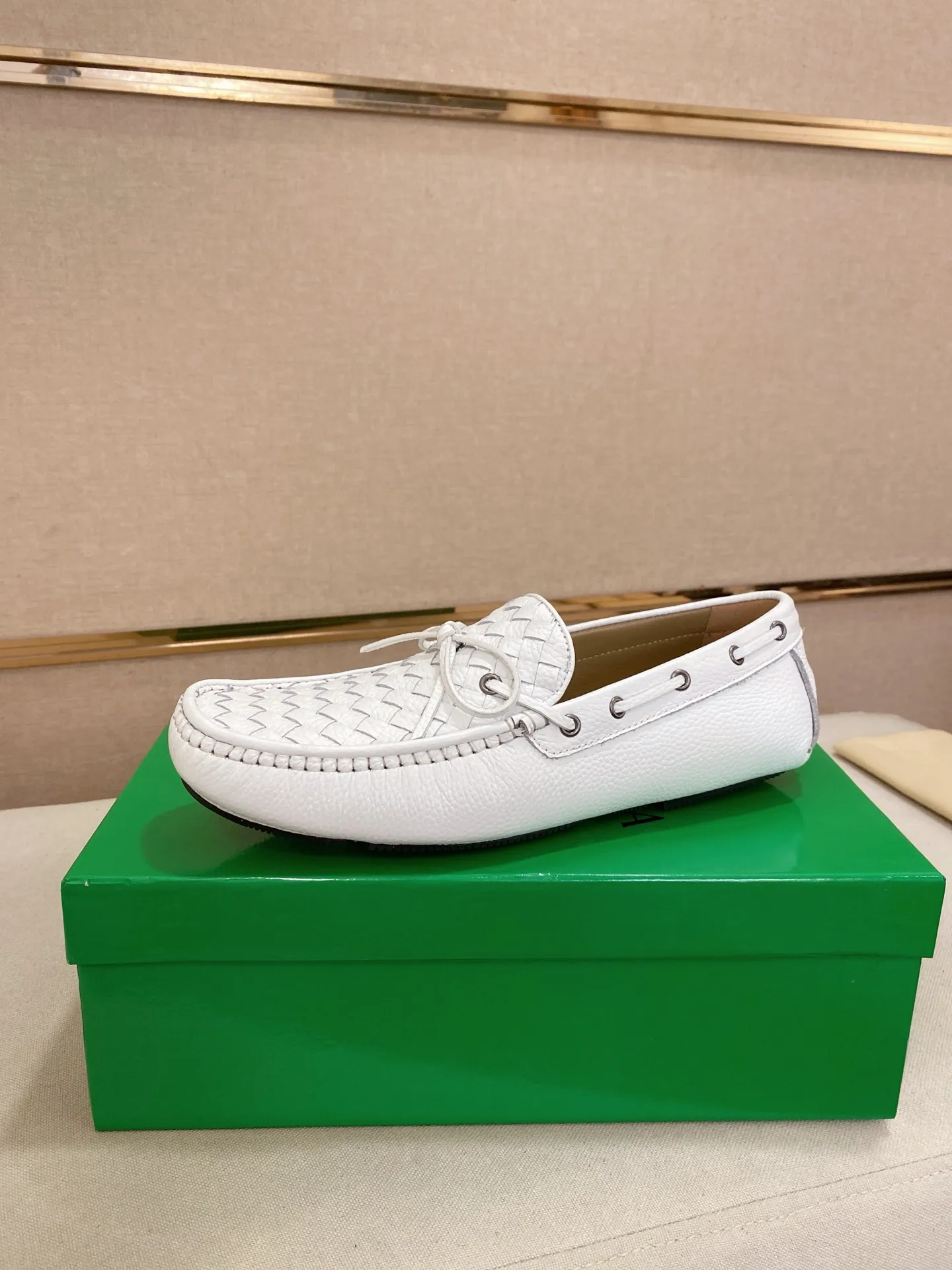 Men's shoes 💰 400💰 (Niu Li + Niu Pad) [BV] latest hot style‼ ️Casual men's shoes, uppers imported deer pattern first-layer cowhide ➕Full imported cowhide lining✔️Exquisite workmanship, excellent foot feel, special rubber soles✔️, cool and fashionable, the latest fashion, fashionable outsole, hurry up. Code number: 38-44 (can be customized to 37.45, non-refundable)